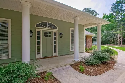 105 Leaf Cir, Slidell, LA 70461