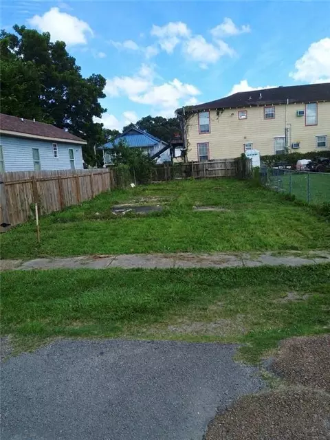 2622 S Miro St, New Orleans, LA 70125