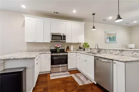 Kitchen - 18313 Cusachs Dr, Covington, LA 70433 photo 1 of 1