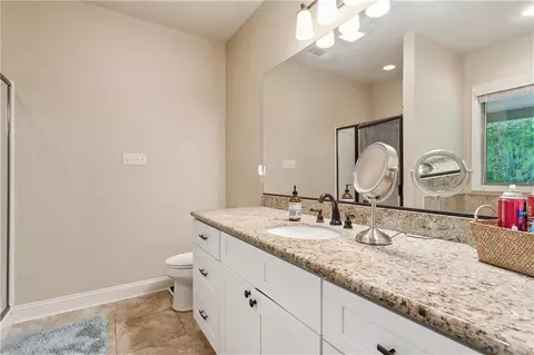 Bath - 18313 Cusachs Dr, Covington, LA 70433 photo 1 of 3