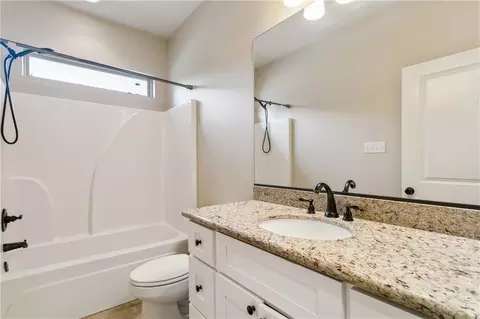 Bath - 18313 Cusachs Dr, Covington, LA 70433 photo 3 of 3