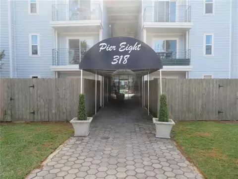 318 Lake Marina Dr #115, New Orleans, LA 70124