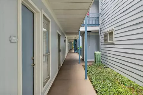 318 Lake Marina Dr #115, New Orleans, LA 70124