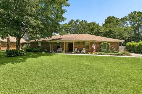 Exterior - 128 Herwig Bluff Rd, Slidell, LA 70461 photo 2 of 11