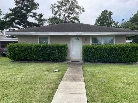 4808 Kendall Dr, New Orleans, LA 70126