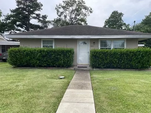 4808 Kendall Dr, New Orleans, LA 70126
