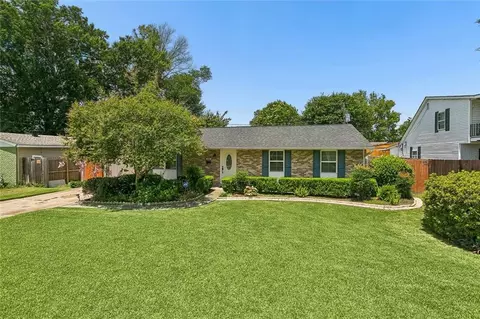 1309 Madewood Rd, Laplace, LA 70068