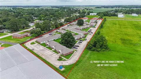 1341 20 Arpent Rd, New Iberia, LA 70560