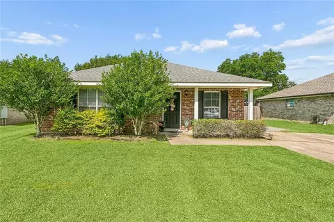 525 Magnolia Ave, Laplace, LA 70068