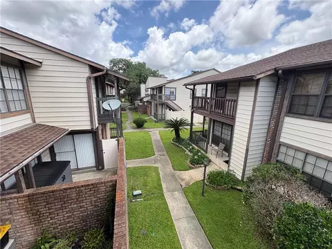 2932 Manhattan Blvd, Harvey, LA 70058