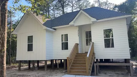 30173 Nina Dr, Lacombe, LA 70445