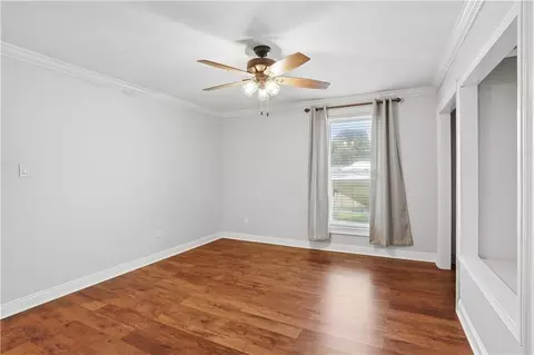 Living - 801 Cameron Ct, Kenner, LA 70065 photo 6 of 6