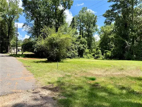 209 Quail Ln, Pineville, LA 71360