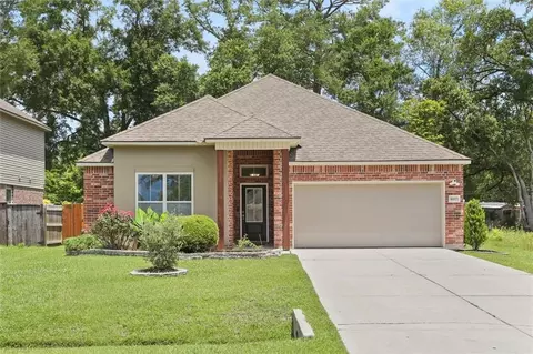 16973 River Park Dr, Covington, LA 70435