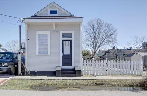 617 Tupelo St, New Orleans, LA 70117