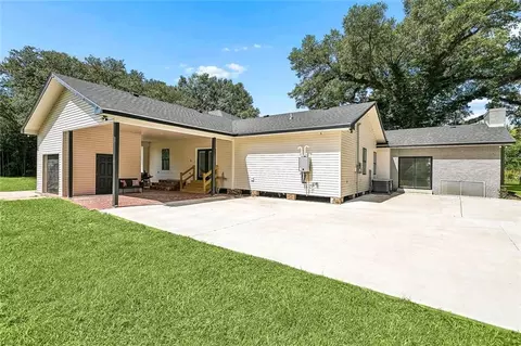 Exterior - 676 E Railroad Ave, Independence, LA 70443 photo 6 of 9
