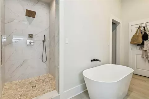 Bath - 676 E Railroad Ave, Independence, LA 70443 photo 2 of 5
