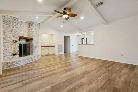 Living - 516 Terri Dr, Luling, LA 70070 photo 1 of 7