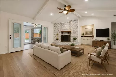 Living - 516 Terri Dr, Luling, LA 70070 photo 2 of 7