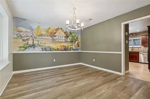 Dining - 516 Terri Dr, Luling, LA 70070 photo 1 of 1