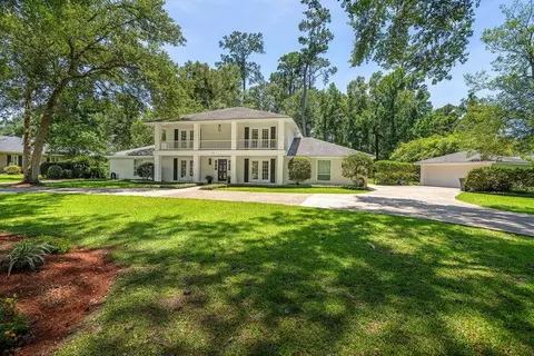 Exterior - 72 Riverdale Dr, Covington, LA 70433 photo 3 of 12