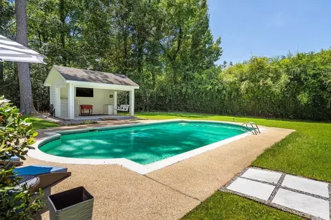Exterior - 72 Riverdale Dr, Covington, LA 70433 photo 10 of 12