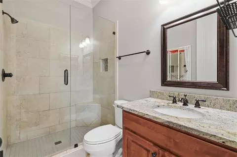 Bath - 428 N Corniche Du Lac Dr, Covington, LA 70433 photo 4 of 5