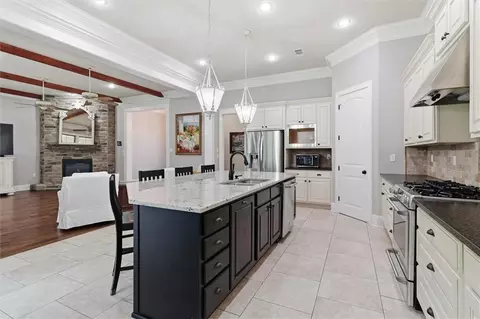 Kitchen - 428 N Corniche Du Lac Dr, Covington, LA 70433 photo 3 of 3