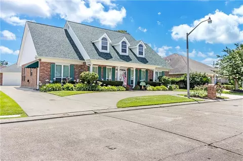 3 Oakley Dr, Marrero, LA 70072