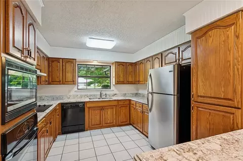 Kitchen - 402 Ormond Dr, Pearl River, LA 70452 photo 1 of 3