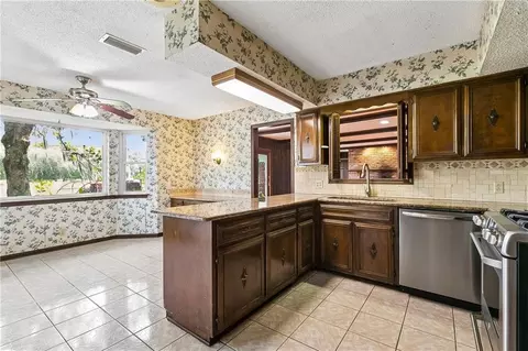 Kitchen - 17 Zee Ann Dr, Luling, LA 70070 photo 1 of 1