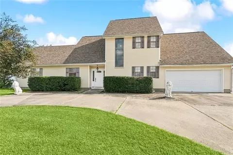 277 Moonraker Dr, Slidell, LA 70458