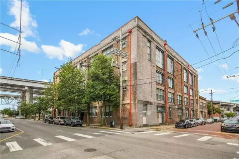 1111 S Peters St #405, New Orleans, LA 70130