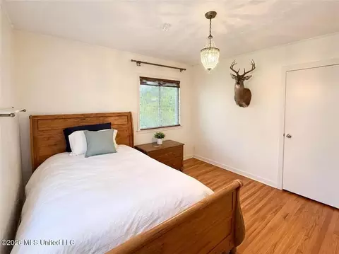 Bedroom - 403 Pine Dr, Brookhaven, MS 39601 photo 2 of 6