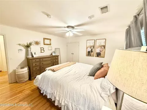 Bedroom - 403 Pine Dr, Brookhaven, MS 39601 photo 6 of 6