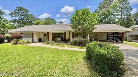 403 Pine Dr, Brookhaven, MS 39601