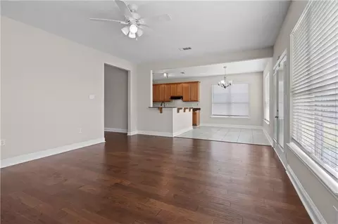 Living - 424 E Redbud Dr, Slidell, LA 70458 photo 6 of 9