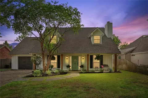 3921 Monroe St, Mandeville, LA 70448