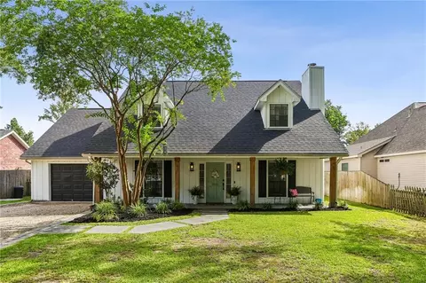 Exterior - 3921 Monroe St, Mandeville, LA 70448 photo 6 of 8