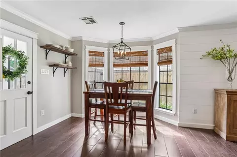 Dining - 3921 Monroe St, Mandeville, LA 70448 photo 1 of 1