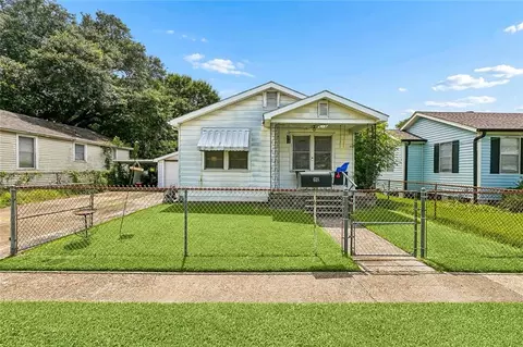 618 Division St, Metairie, LA 70001