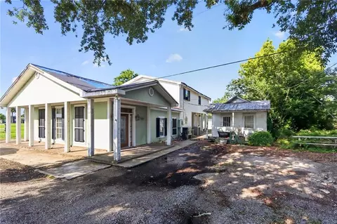 15729 E Main St, Cut Off, LA 70345 photo 3