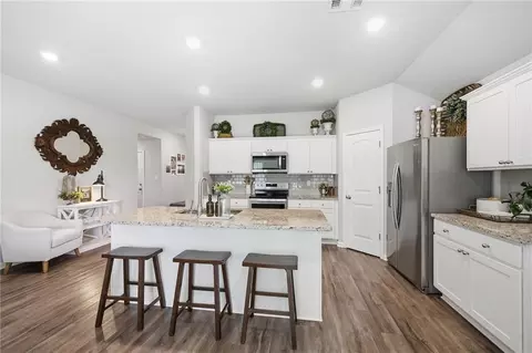 Kitchen - 23056 Rosa Blvd, Robert, LA 70455 photo 2 of 2