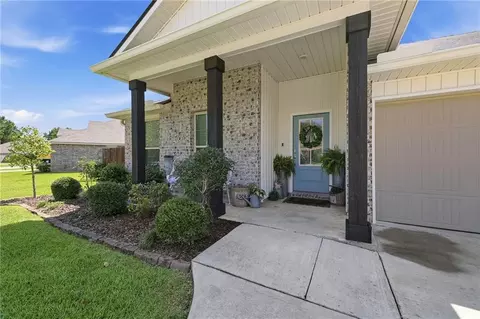 Exterior - 23056 Rosa Blvd, Robert, LA 70455 photo 2 of 8