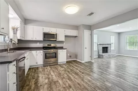 Kitchen - 70306 K St, Covington, LA 70433 photo 2 of 2