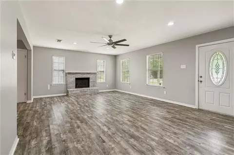 Living - 70306 K St, Covington, LA 70433 photo 1 of 2