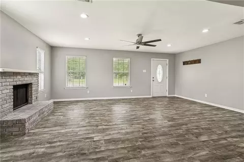 Living - 70306 K St, Covington, LA 70433 photo 2 of 2