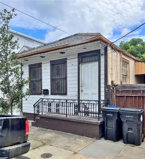 819 9th St, New Orleans, LA 70115