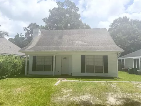 2012 Pelican St, Slidell, LA 70460