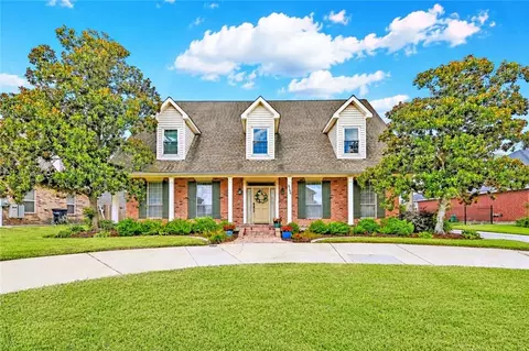 3708 Lake Arrowhead Dr, Harvey, LA 70058